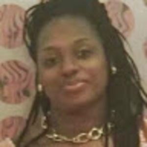 Meet your Posher, Desiree